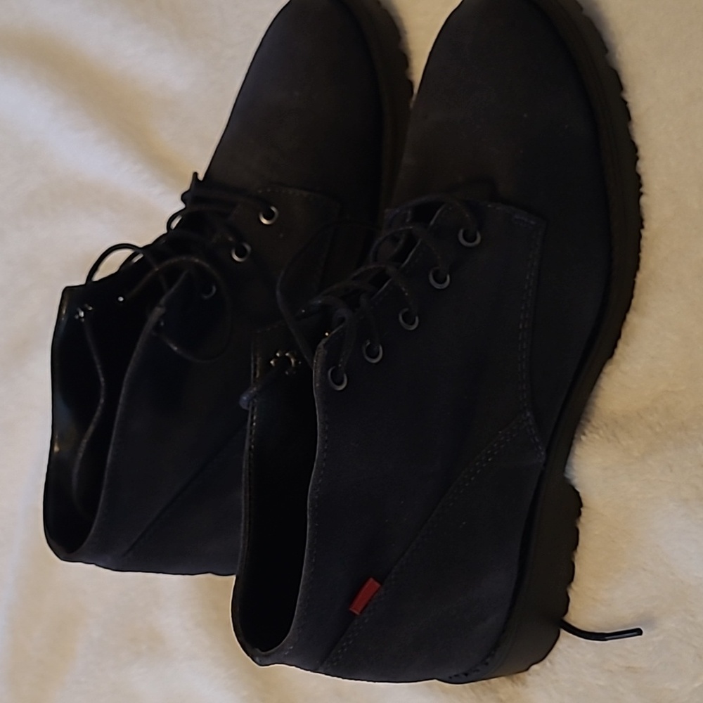 Ladies leather low boots